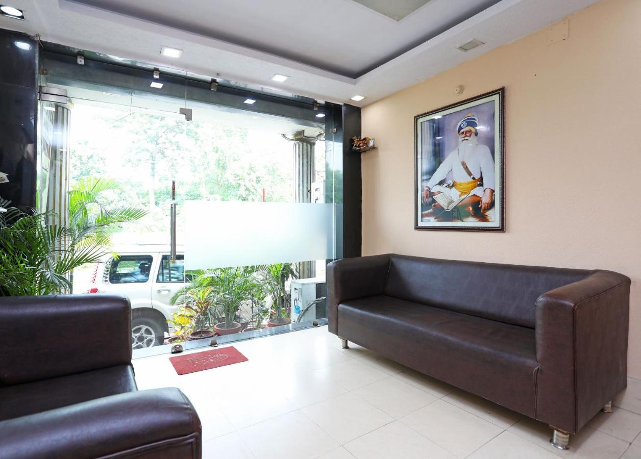 โอโย 4265 โฮเต็ล กรีน พาร์ค Hotel จัมเชดปูร์ ภายนอก รูปภาพ
